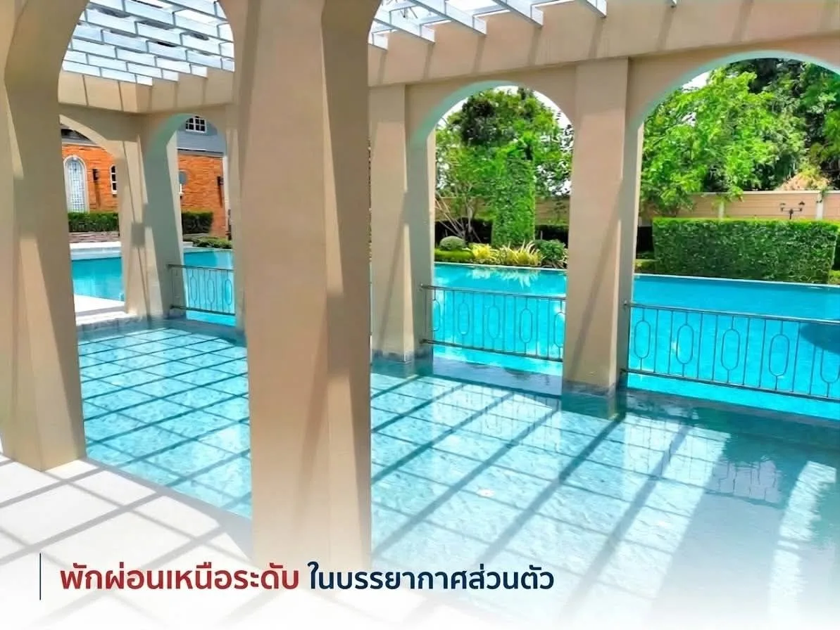 4 bedroom house for rent in Krungthep Kreetha Bangkok - living room view