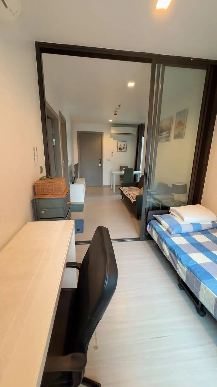 2 bedroom condo for rent in Rama 9 Bangkok - master bedroom interior