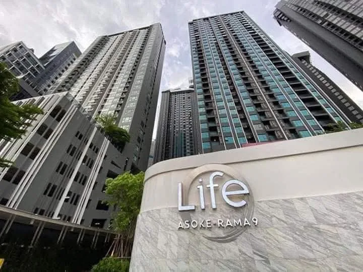 2 bedroom condo for rent in Rama 9 Bangkok - master bedroom interior