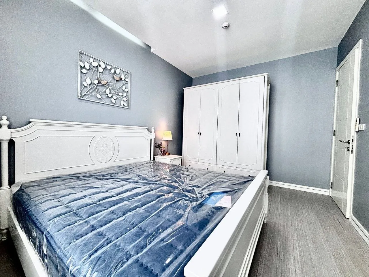 2 bedroom condo for sale in Rama 9 Bangkok - balcony perspective