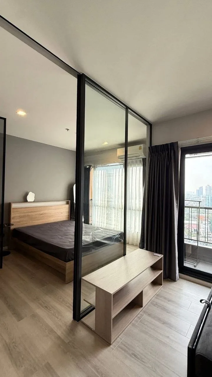 1 bedroom condo for rent in Rama 3 Bangkok - bathroom and modern finishes