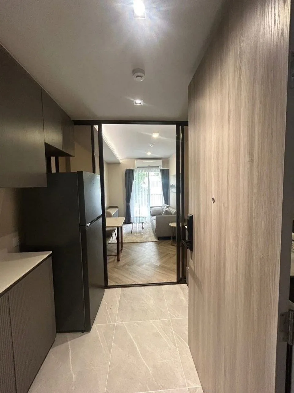 1 bedroom condo for rent in Thong Lo Bangkok - bathroom and modern finishes