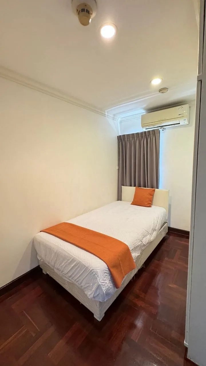 3 bedroom condo for rent in Sukhumvit Bangkok - bathroom and modern finishes