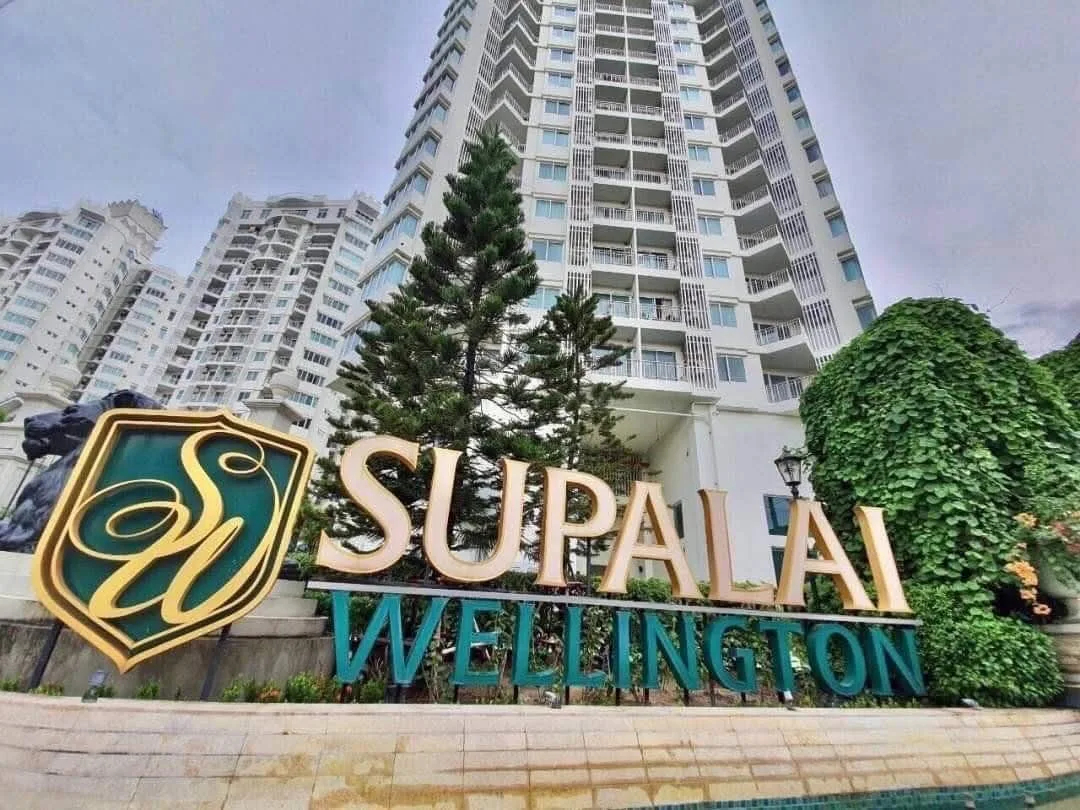 1 bedroom condo for rent in Rama 9 Bangkok - swimming pool and building amenities