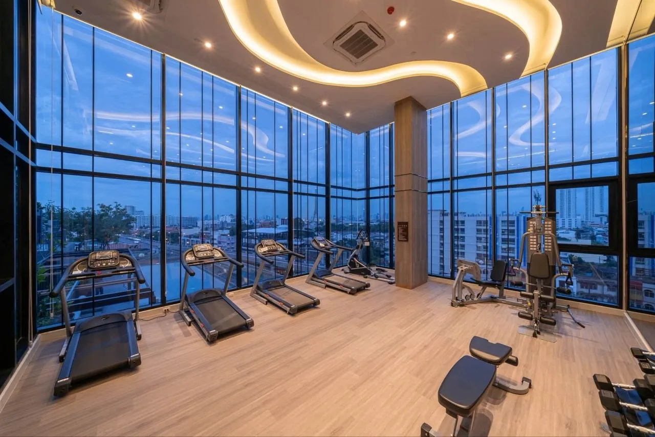 1 bedroom condo for rent in Pinklao Bangkok - kitchen and dining area