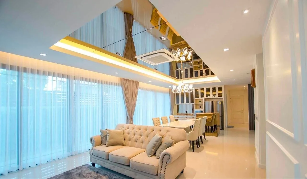 4 bedroom house for rent in Kanlapaphruek / Bang Khae Bangkok - kitchen and dining area