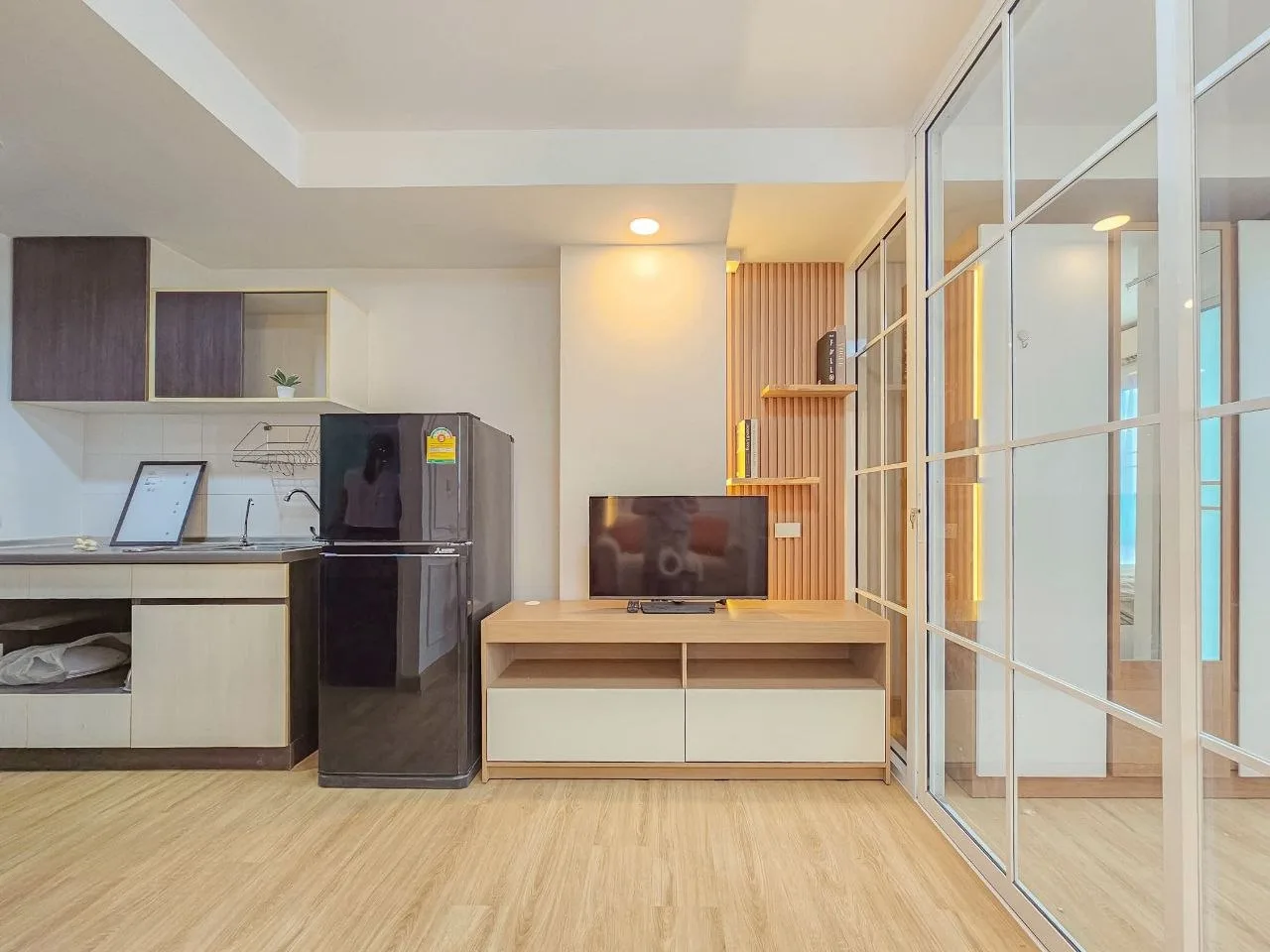 1 bedroom condo for sale in Sukhumvit Bangkok - master bedroom interior