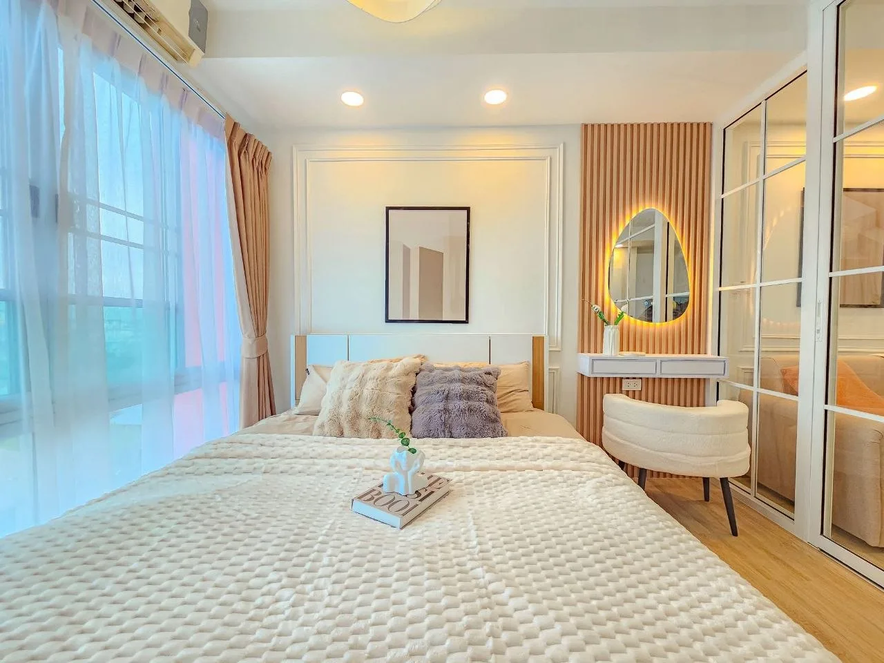 1 bedroom condo for sale in Sukhumvit Bangkok - bathroom and modern finishes