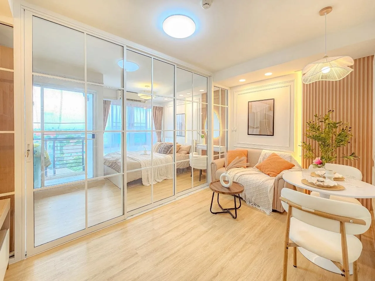 1 bedroom condo for sale in Sukhumvit Bangkok - swimming pool and building amenities