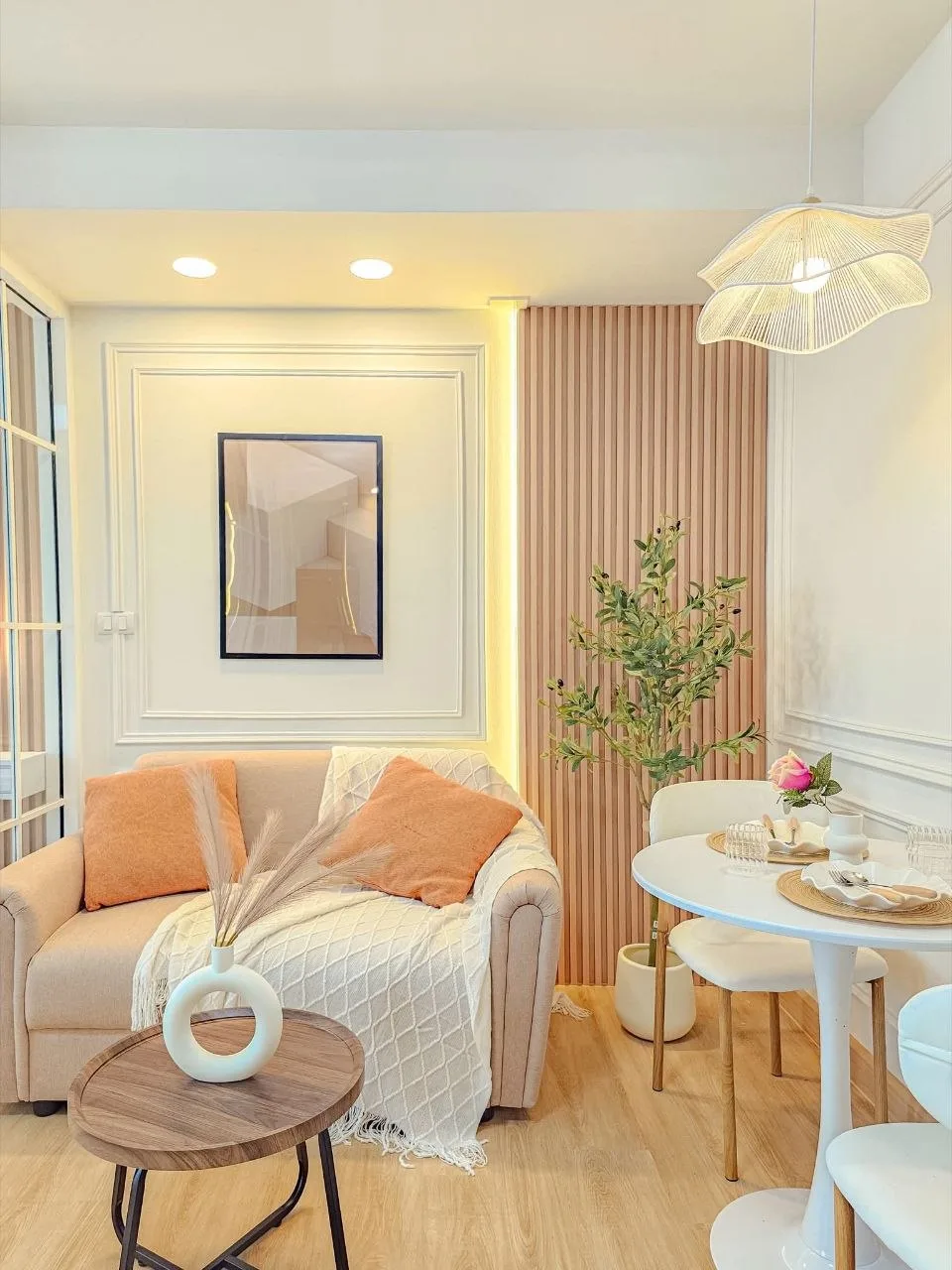 1 bedroom condo for sale in Sukhumvit Bangkok - master bedroom interior
