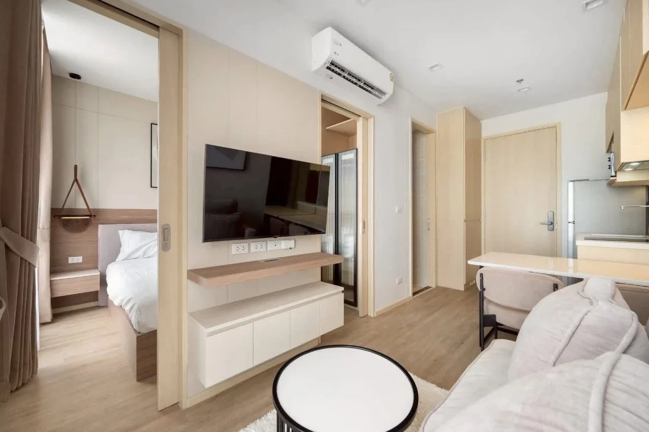 1 bedroom condo for rent in Sukhumvit Bangkok - master bedroom interior