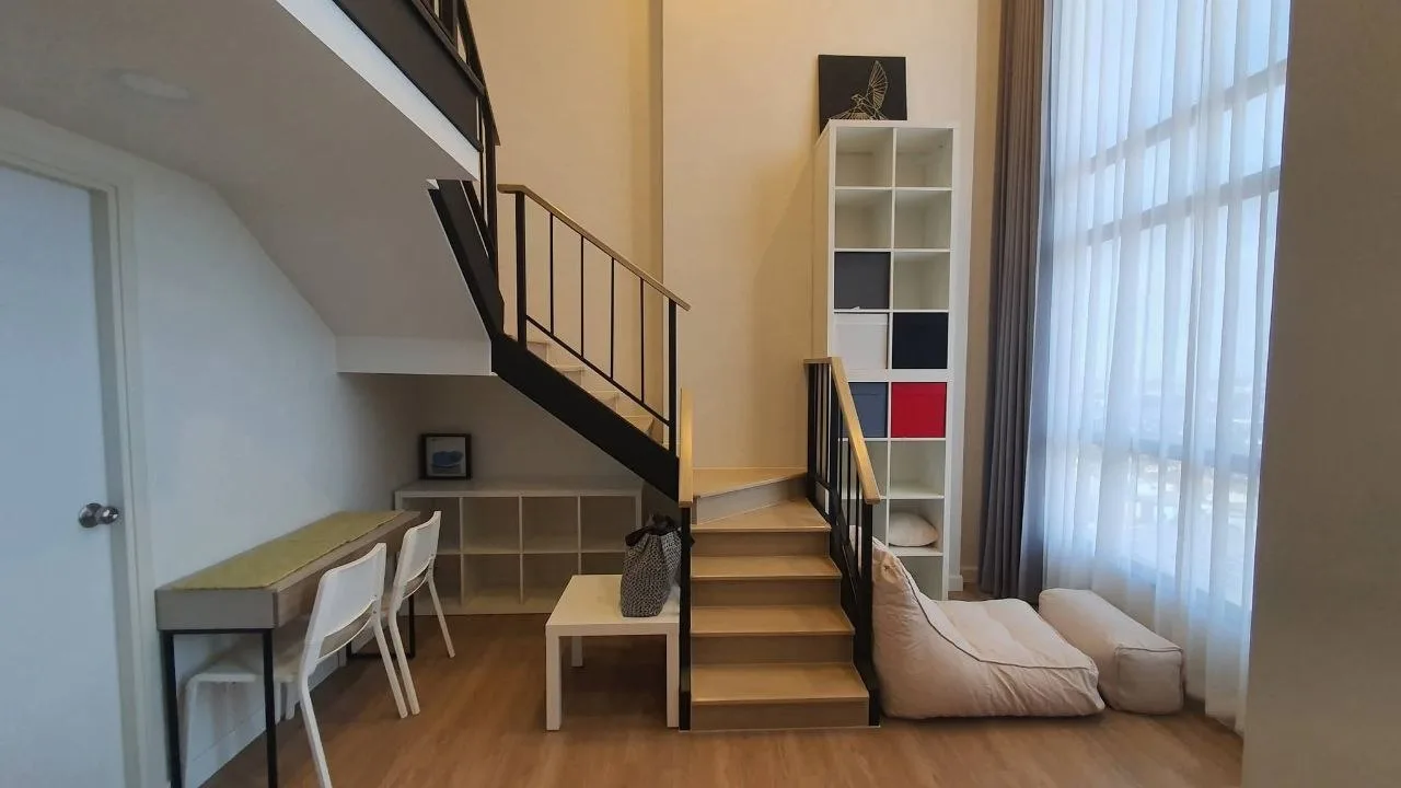 1 bedroom condo for rent in Rama 3 / Suksawat Bangkok - kitchen and dining area