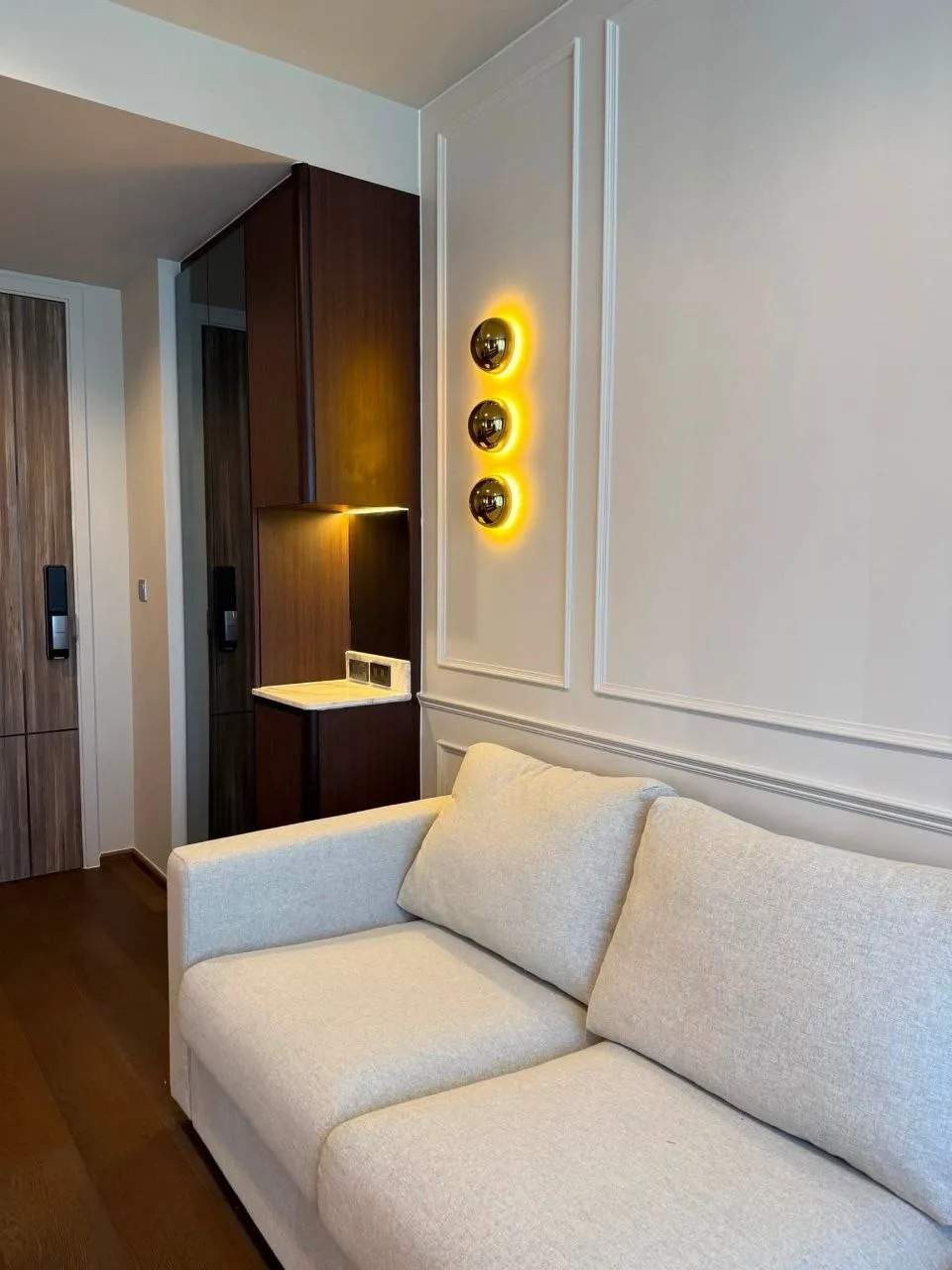 1 bedroom condo for rent in Sukhumvit Bangkok - swimming pool and building amenities