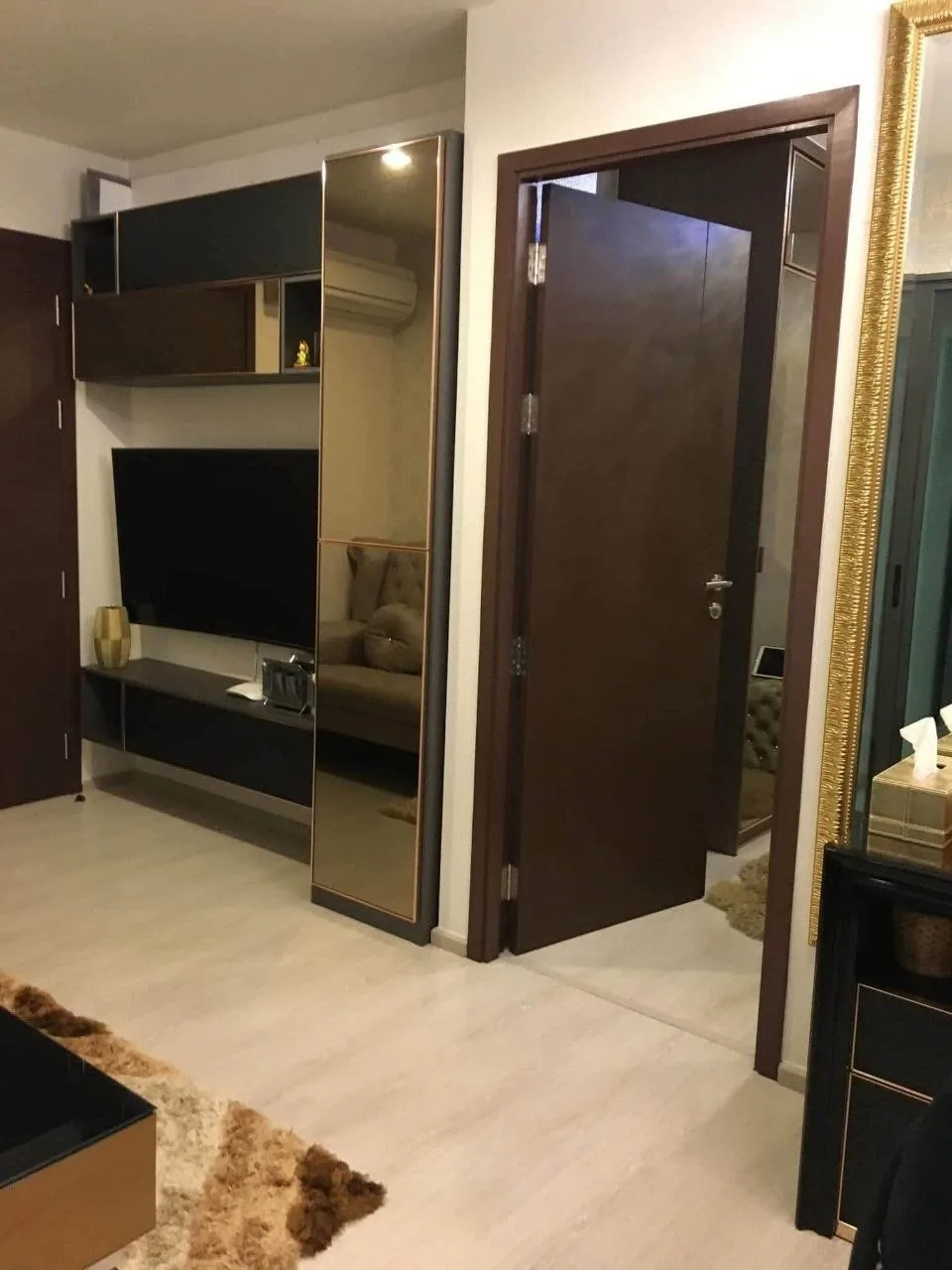 1 bedroom condo for rent in Rama 9 Bangkok - master bedroom interior