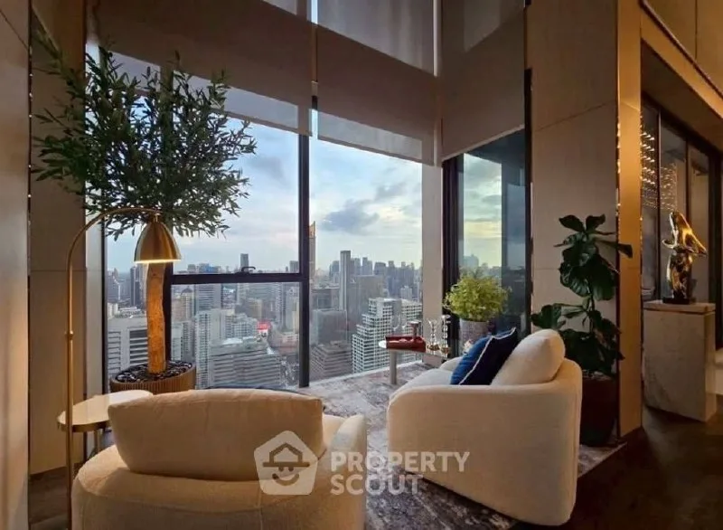 4 bedroom condo for rent in Asok Bangkok - master bedroom interior