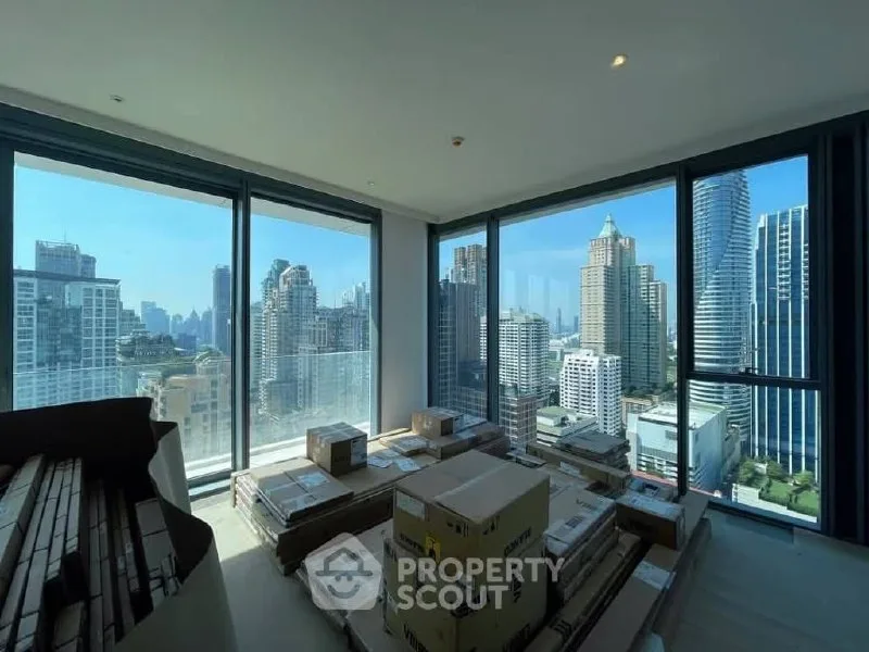 2 bedroom condo for rent in Langsuan Bangkok - bathroom and modern finishes