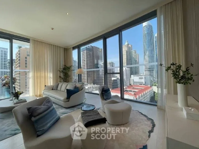 2 bedroom condo for rent in Langsuan Bangkok - swimming pool and building amenities