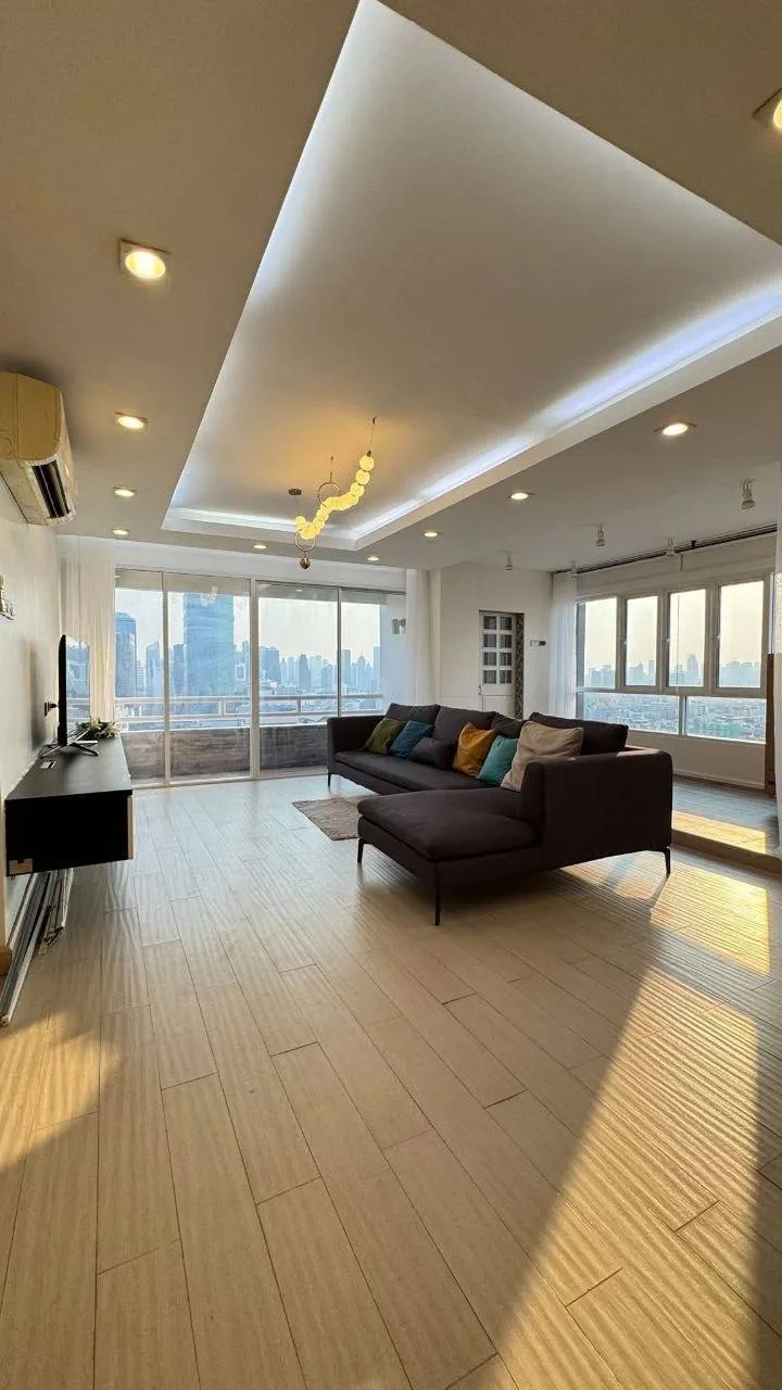 3 bedroom condo for rent in Rama 9 Bangkok - master bedroom interior