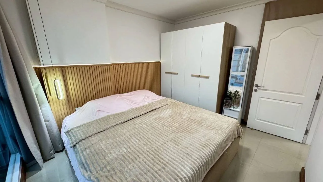 1 bedroom condo for rent in Phaholyothin Bangkok - kitchen and dining area