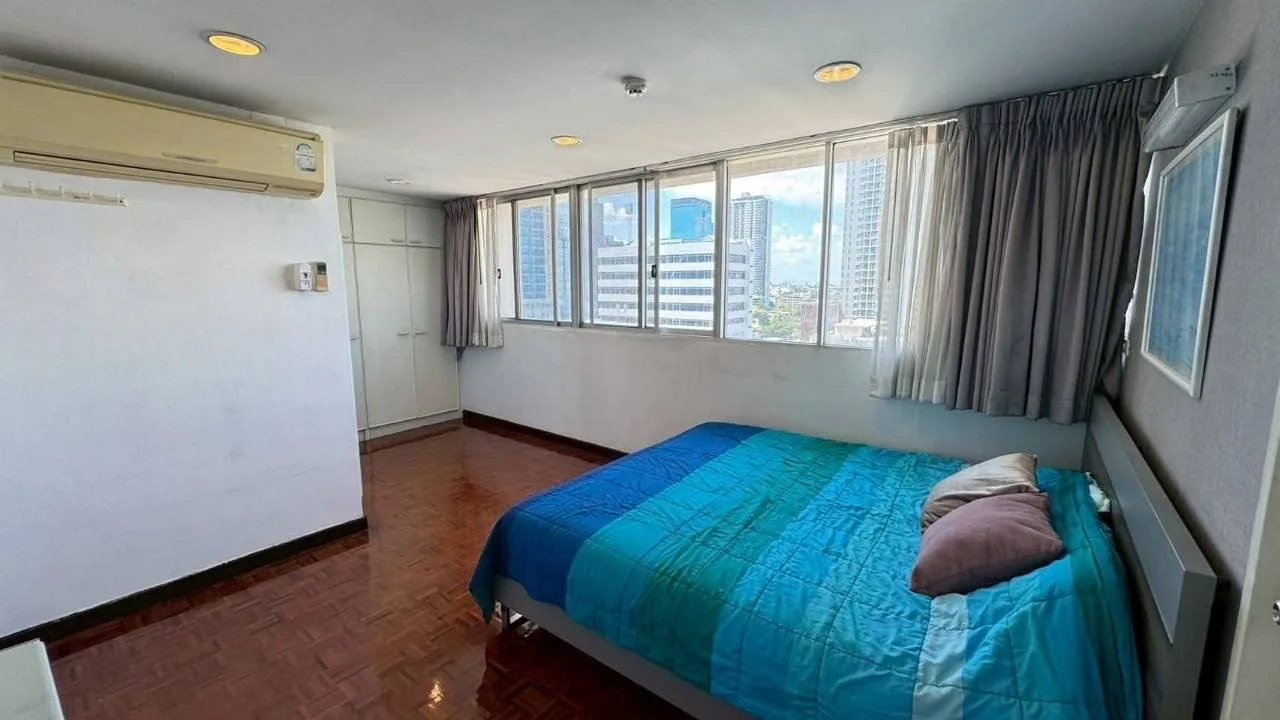 2 bedroom condo for rent in Sukhumvit Bangkok - bathroom and modern finishes
