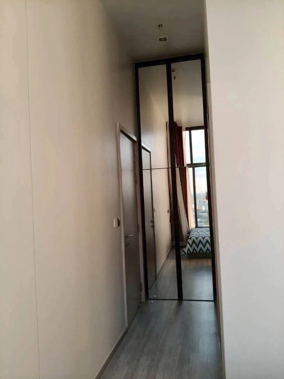1 bedroom condo for rent in Sukhumvit Bangkok - kitchen and dining area