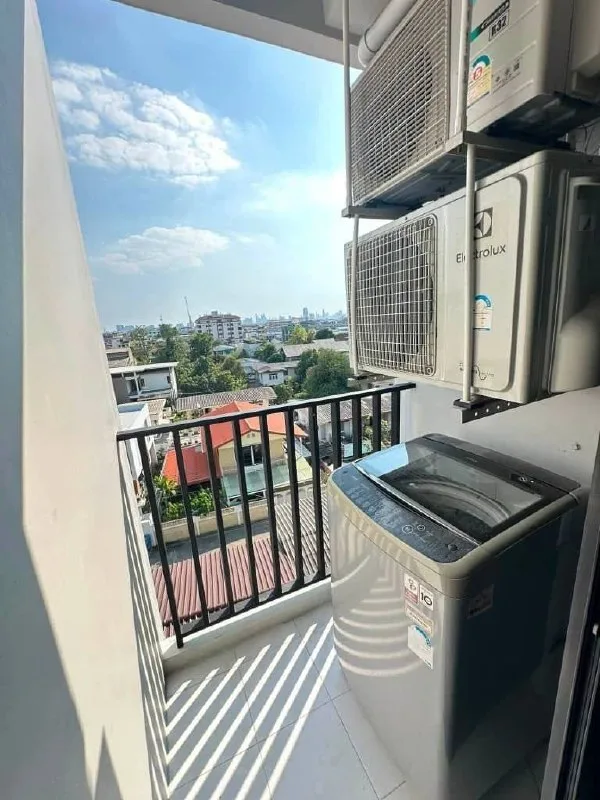 1 bedroom condo for rent in Ladprao Bangkok - master bedroom interior