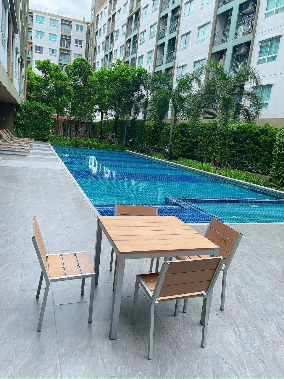 2 bedroom condo for rent in Sukhumvit Bangkok - bathroom and modern finishes