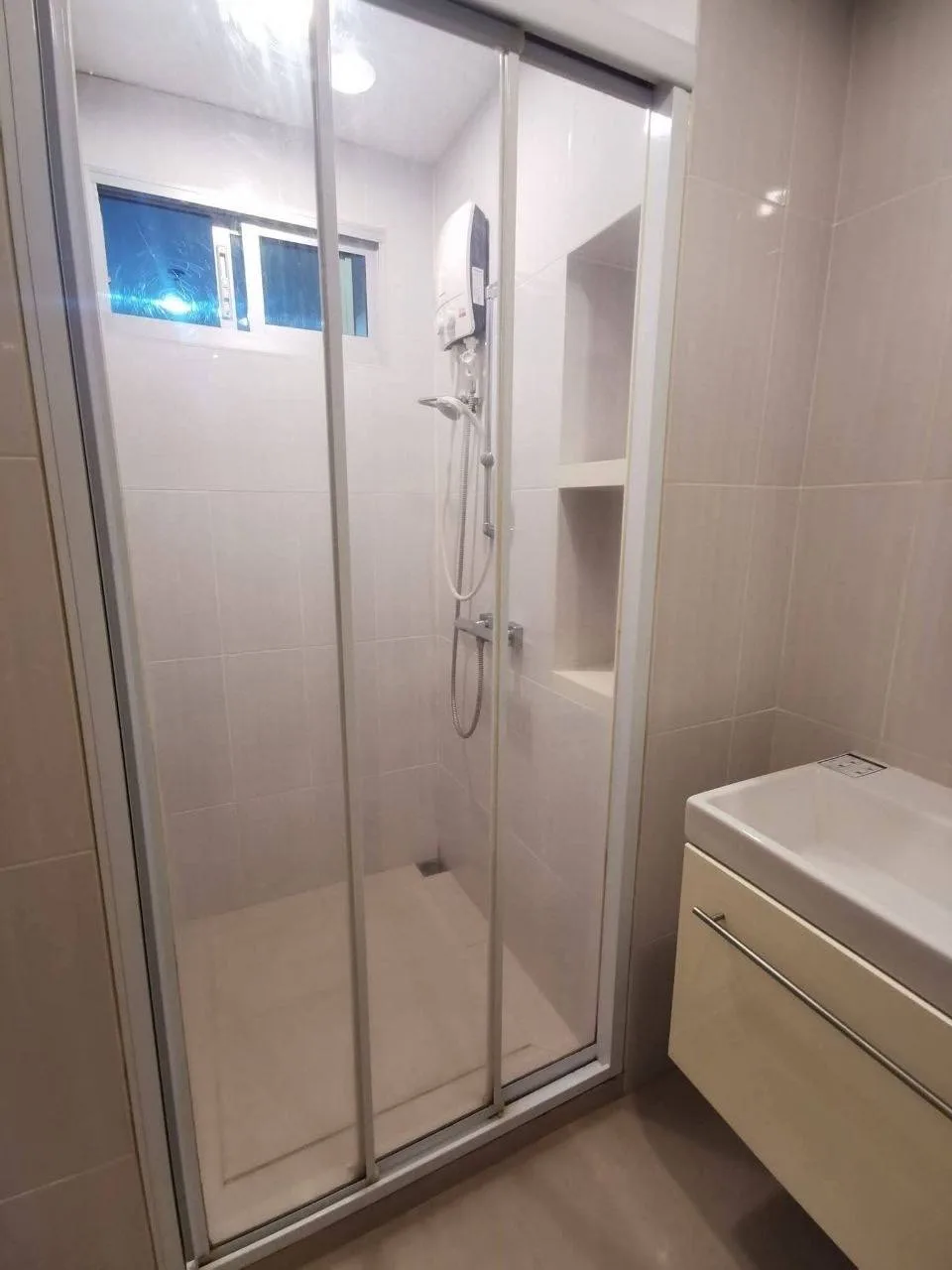 1 bedroom condo for rent in Ladprao Bangkok - master bedroom interior