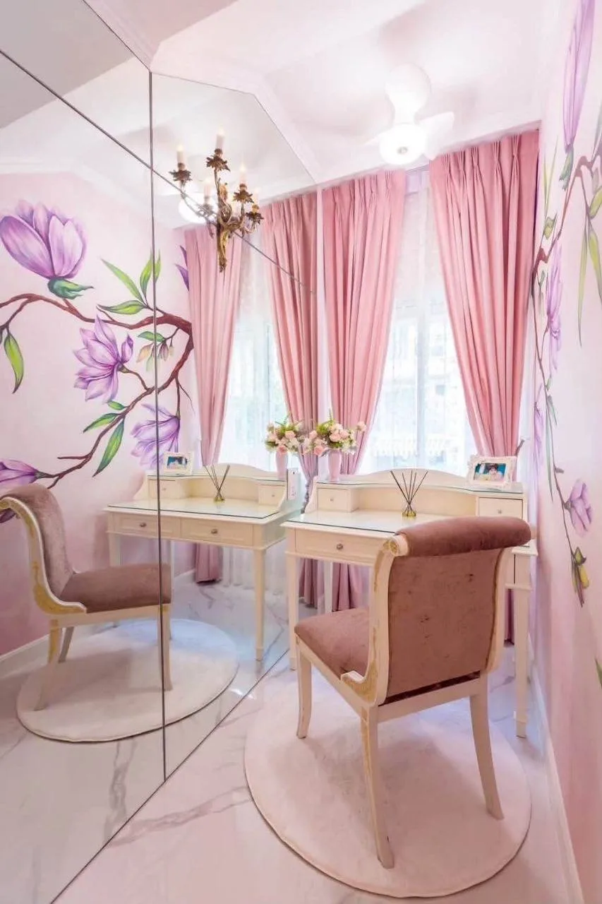 4 bedroom house for rent in Ladprao Bangkok - swimming pool and building amenities