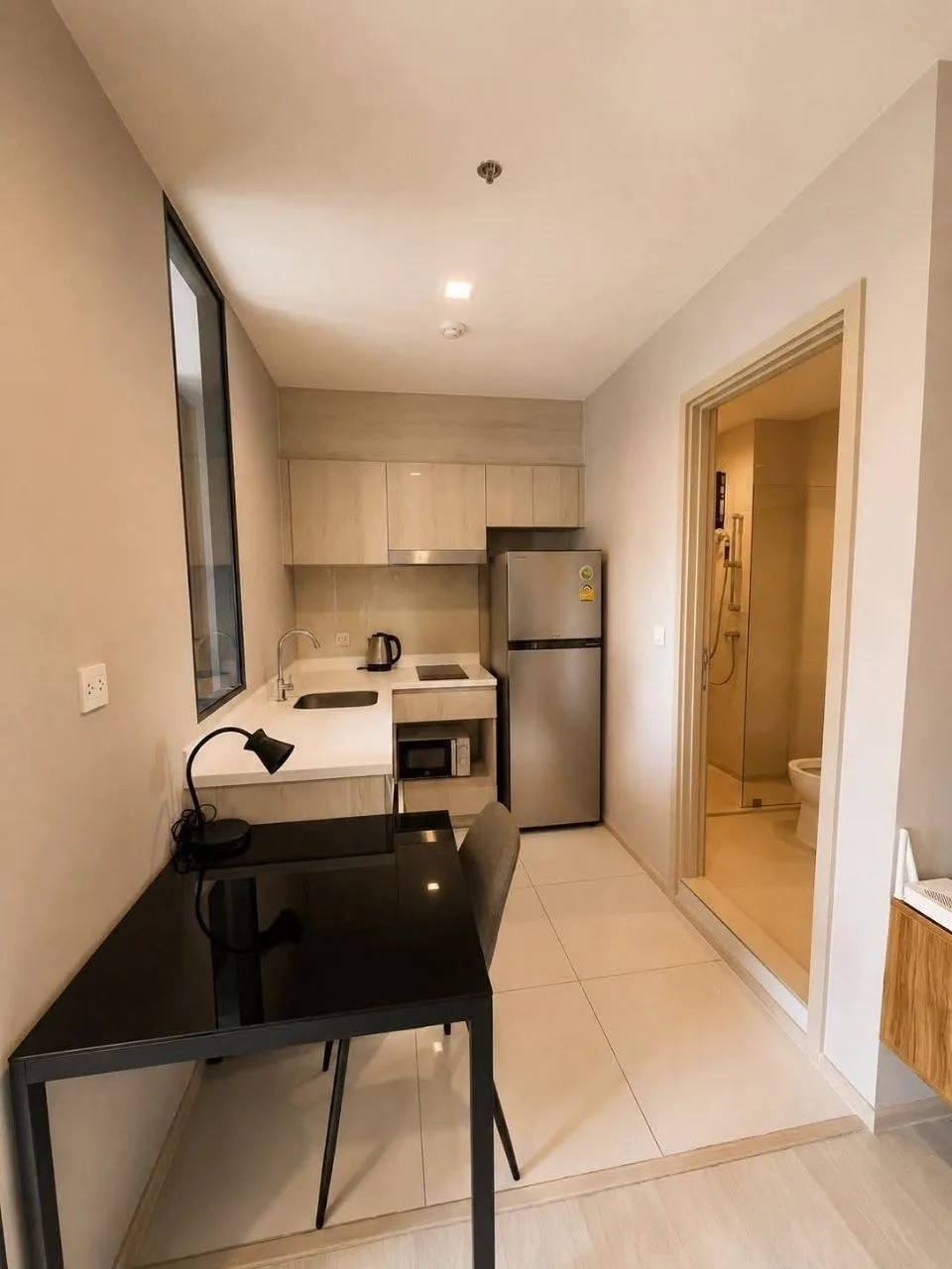 1 bedroom condo for rent in Chit Lom / Ploenchit Bangkok - balcony perspective