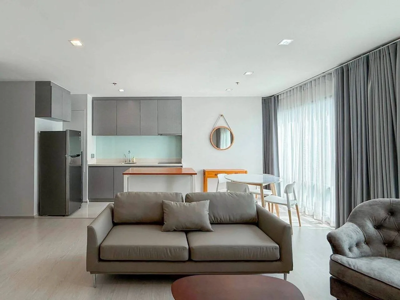 2 bedroom condo for sale in Thong Lo Bangkok - master bedroom interior