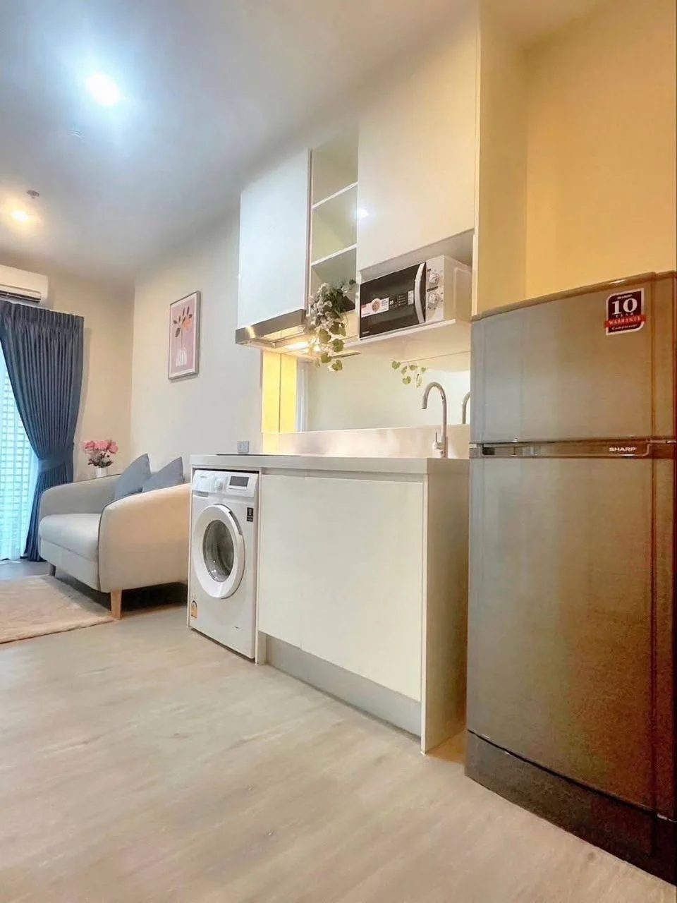 1 bedroom condo for rent in Bang Na Bangkok - master bedroom interior