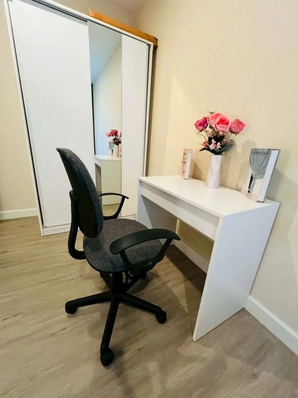 1 bedroom condo for rent in Bang Na Bangkok - balcony perspective