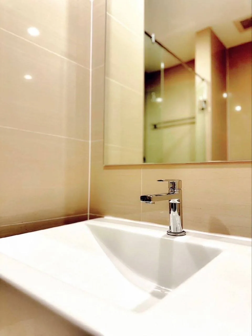 1 bedroom condo for rent in Bang Na Bangkok - balcony perspective