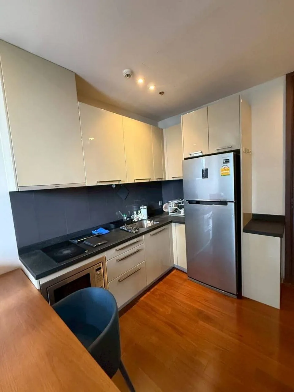 1 bedroom condo for rent in Thong Lo Bangkok - master bedroom interior