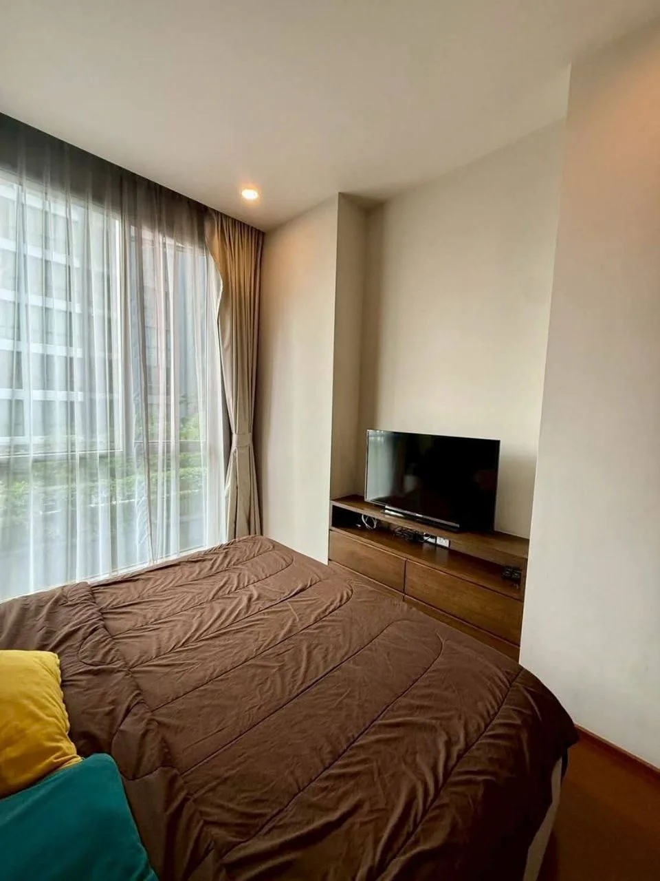 1 bedroom condo for rent in Thong Lo Bangkok - bathroom and modern finishes