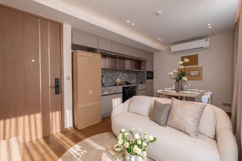 1 bedroom condo for rent in Sukhumvit Bangkok - kitchen and dining area