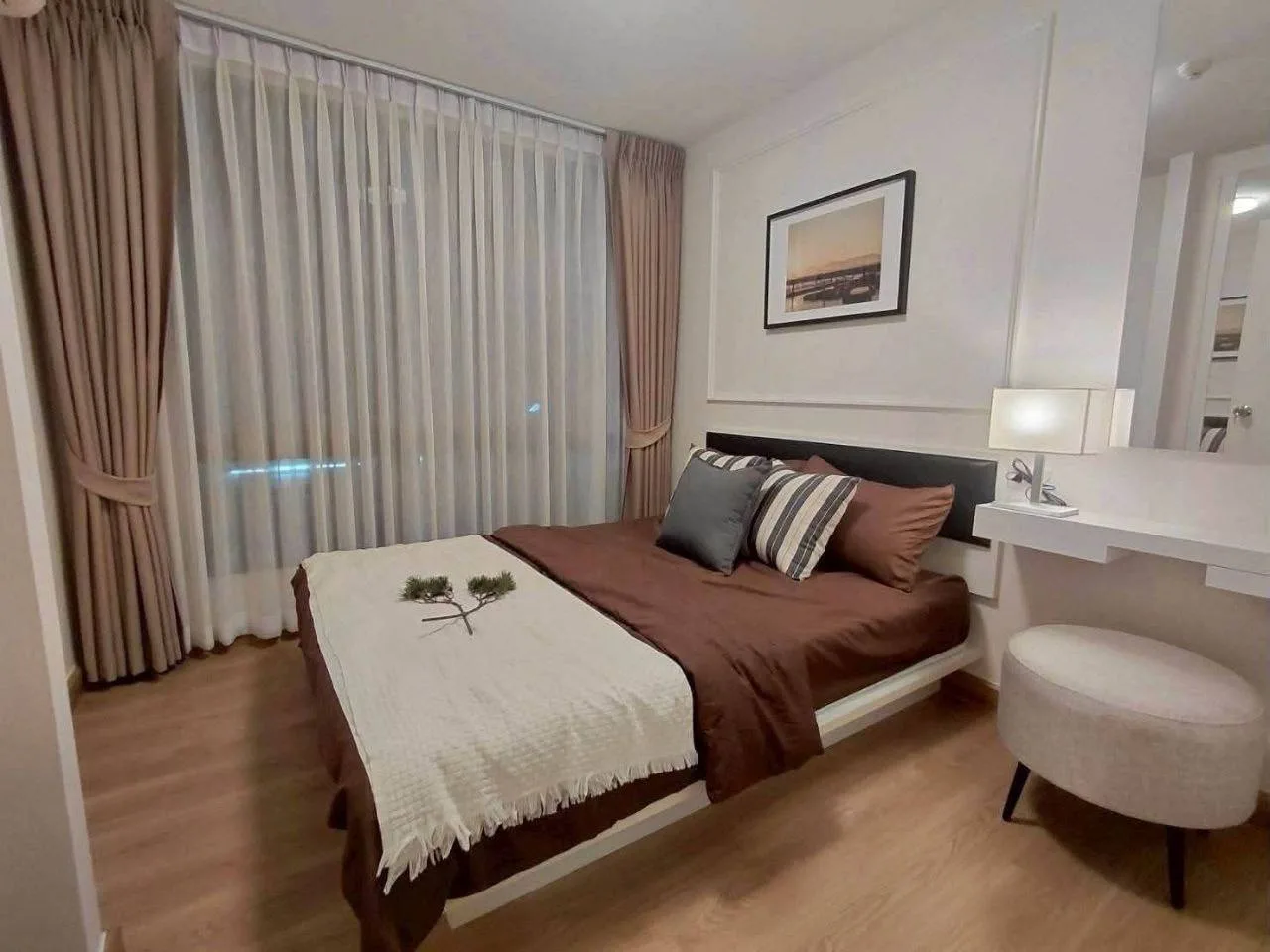 1 bedroom condo for rent in Bang Na Bangkok - kitchen and dining area