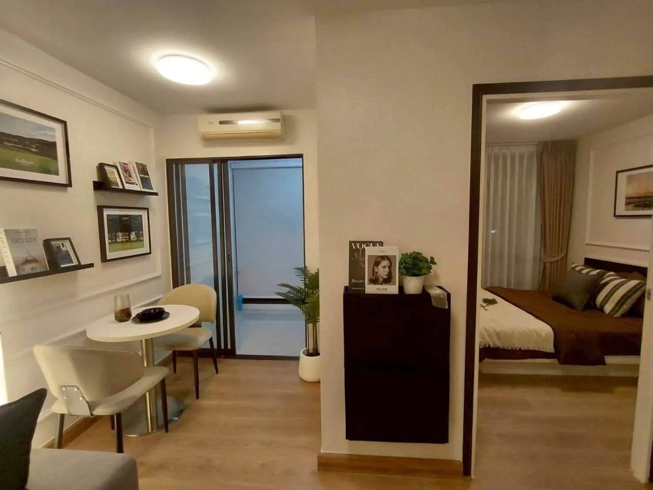 1 bedroom condo for rent in Bang Na Bangkok - kitchen and dining area