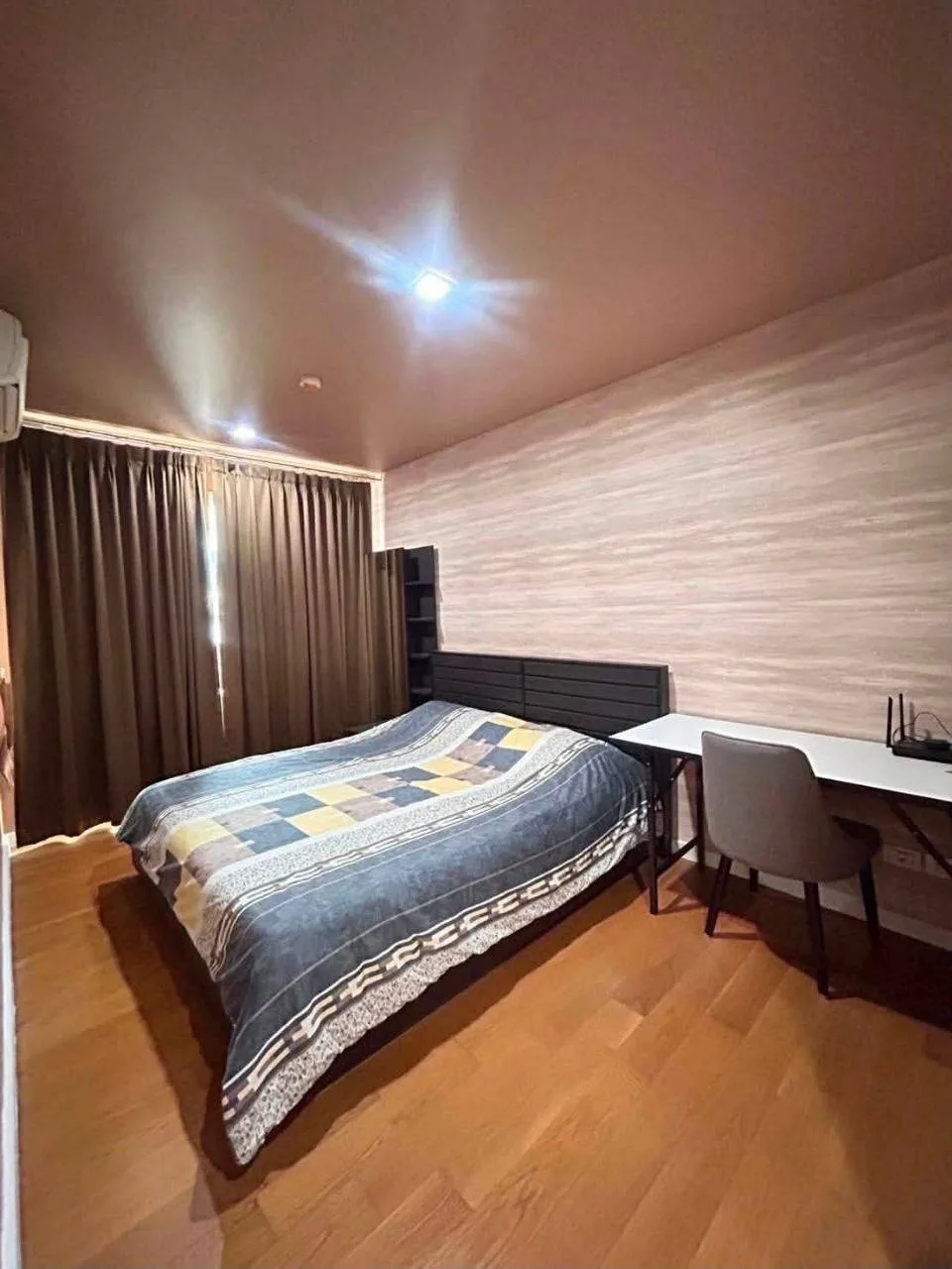 1 bedroom condo for rent in Sathorn Bangkok - master bedroom interior