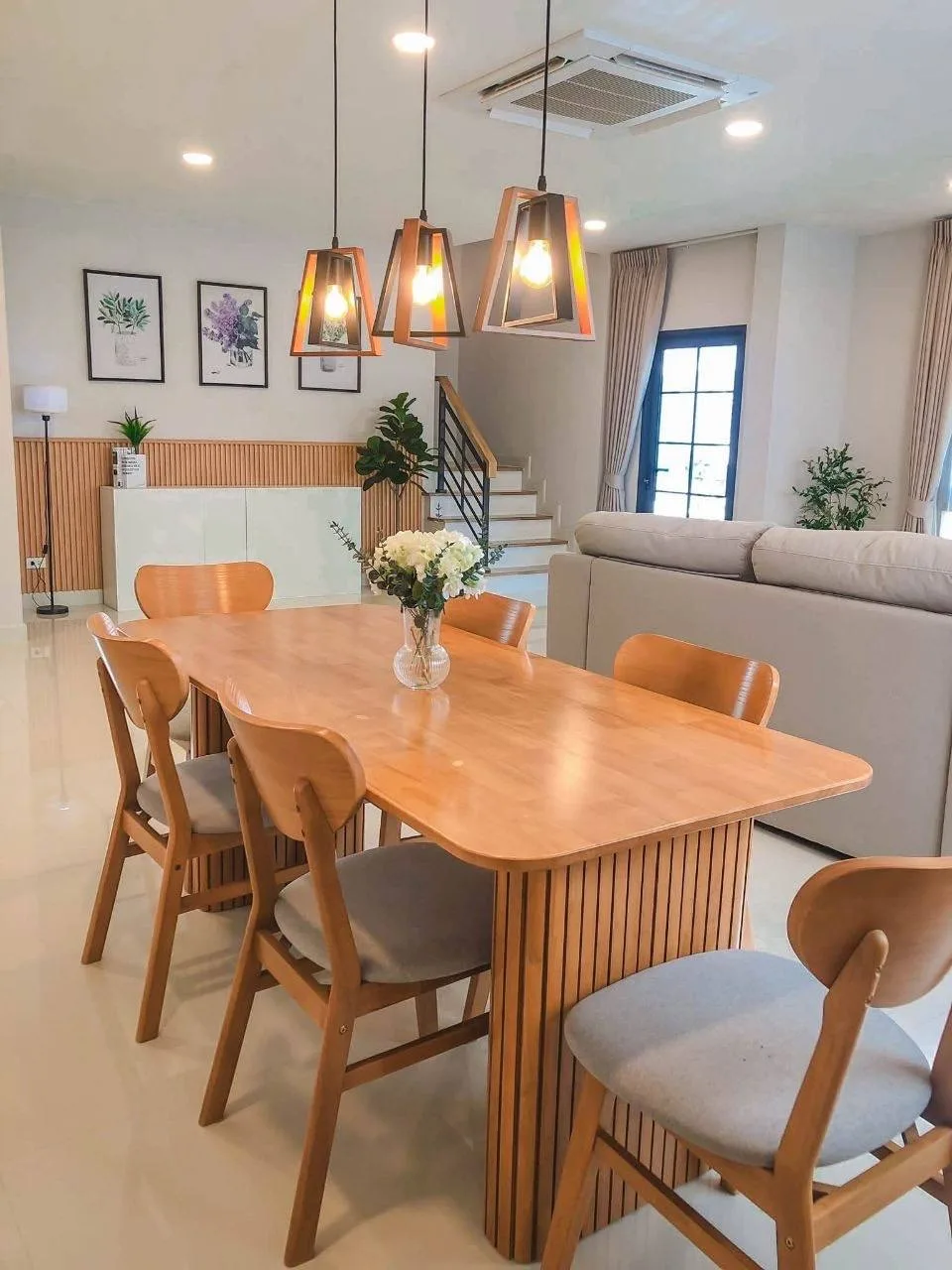 4 bedroom house for rent in Bang Na Bangkok - bathroom and modern finishes