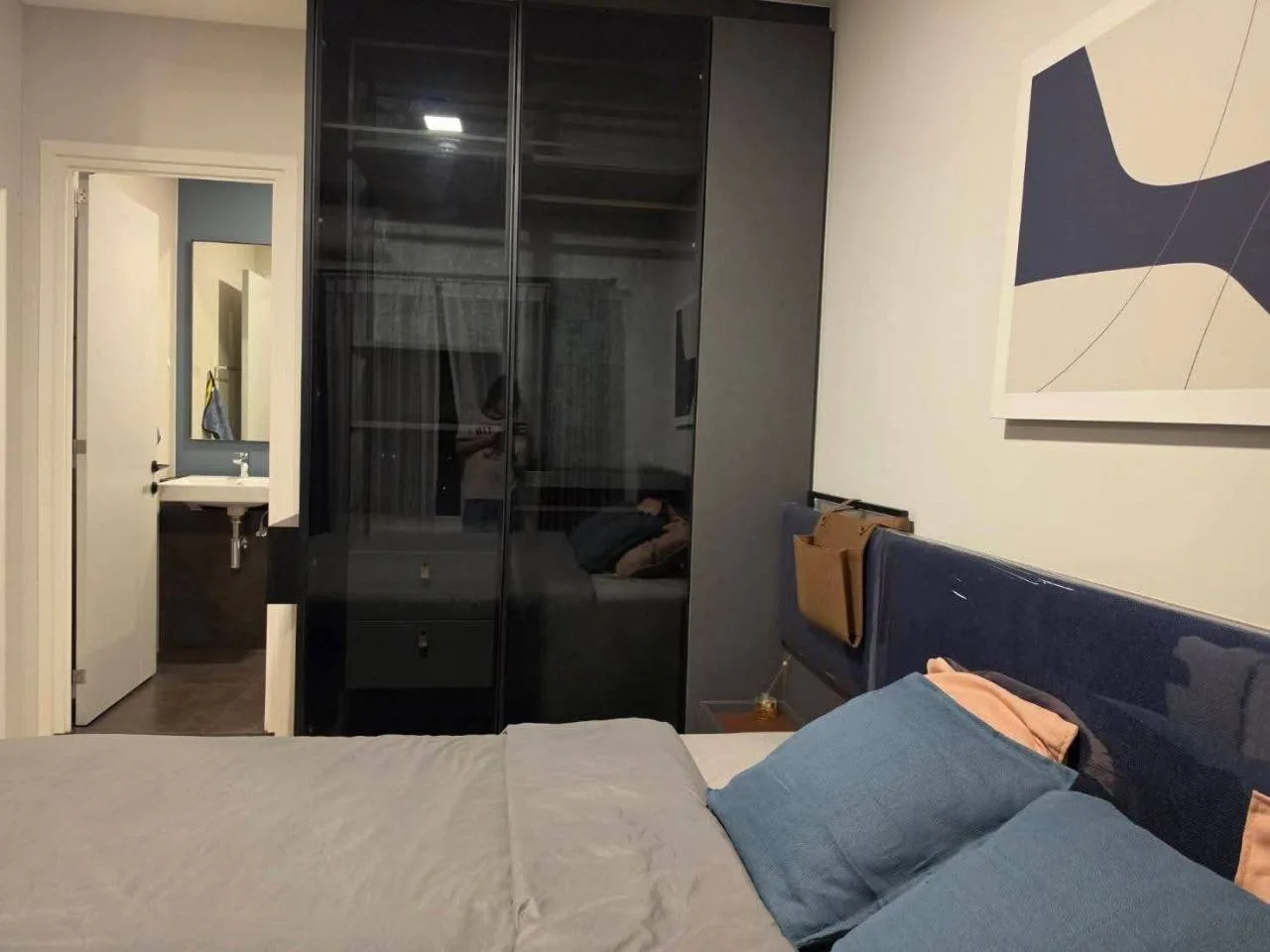 1 bedroom condo for rent in Phasi Charoen Bangkok - swimming pool and building amenities