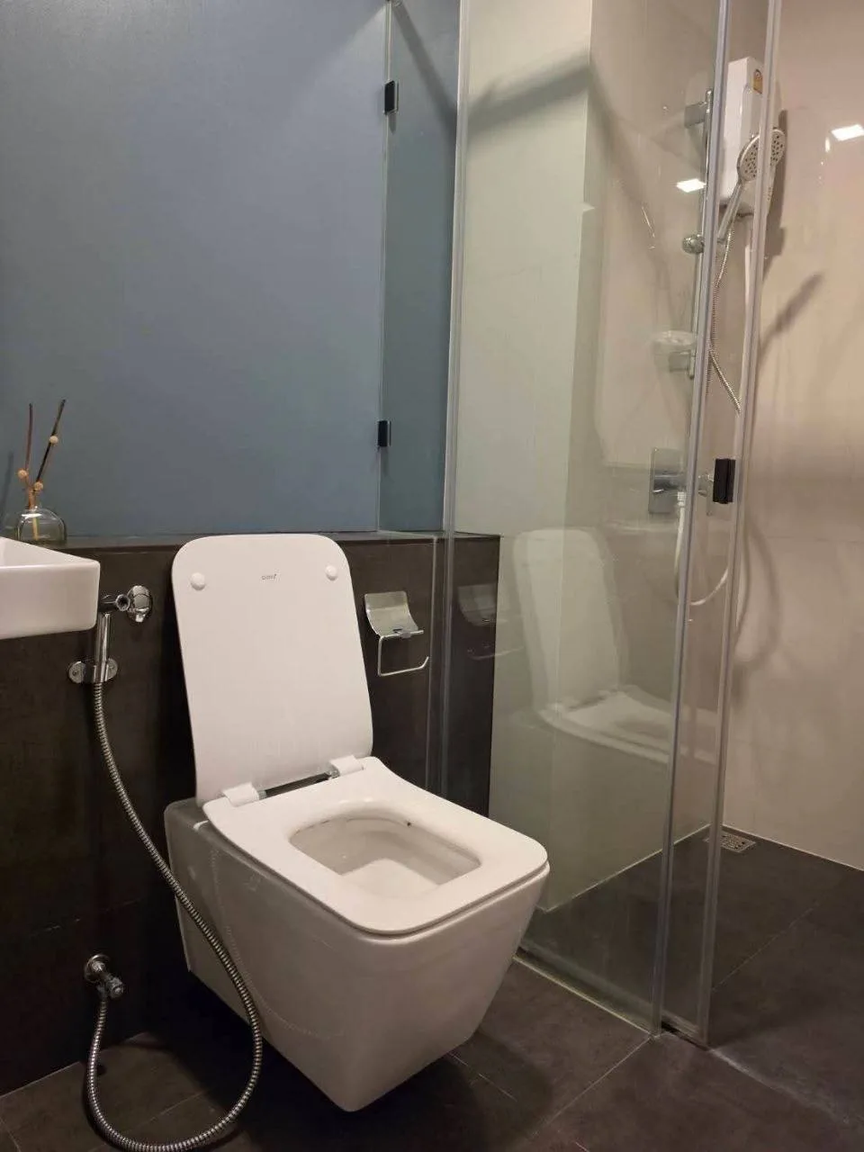 1 bedroom condo for rent in Phasi Charoen Bangkok - kitchen and dining area