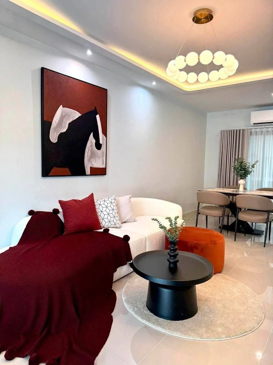 3 bedroom house for rent in Bang Na Bangkok - kitchen and dining area