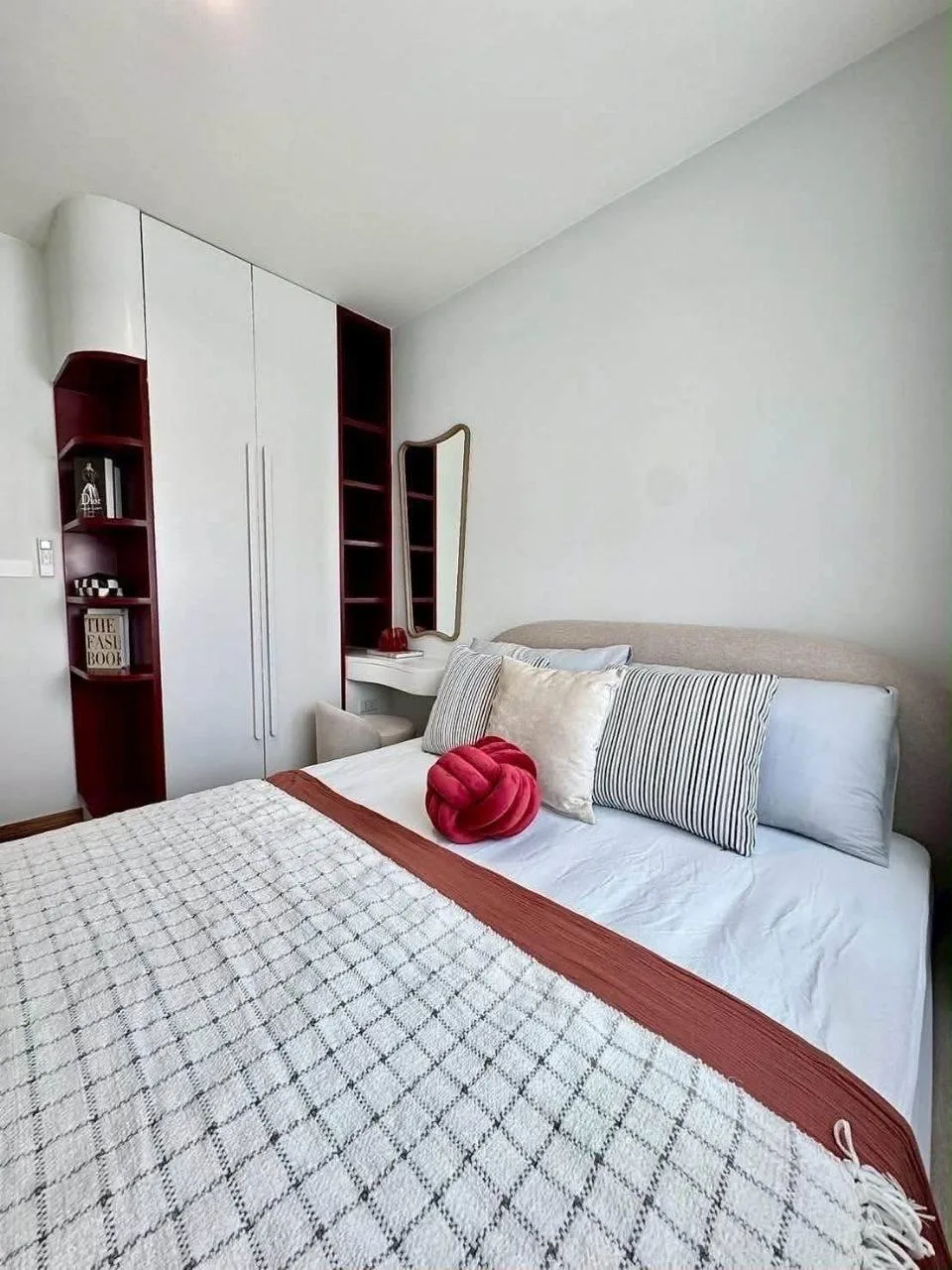 3 bedroom house for rent in Bang Na Bangkok - swimming pool and building amenities