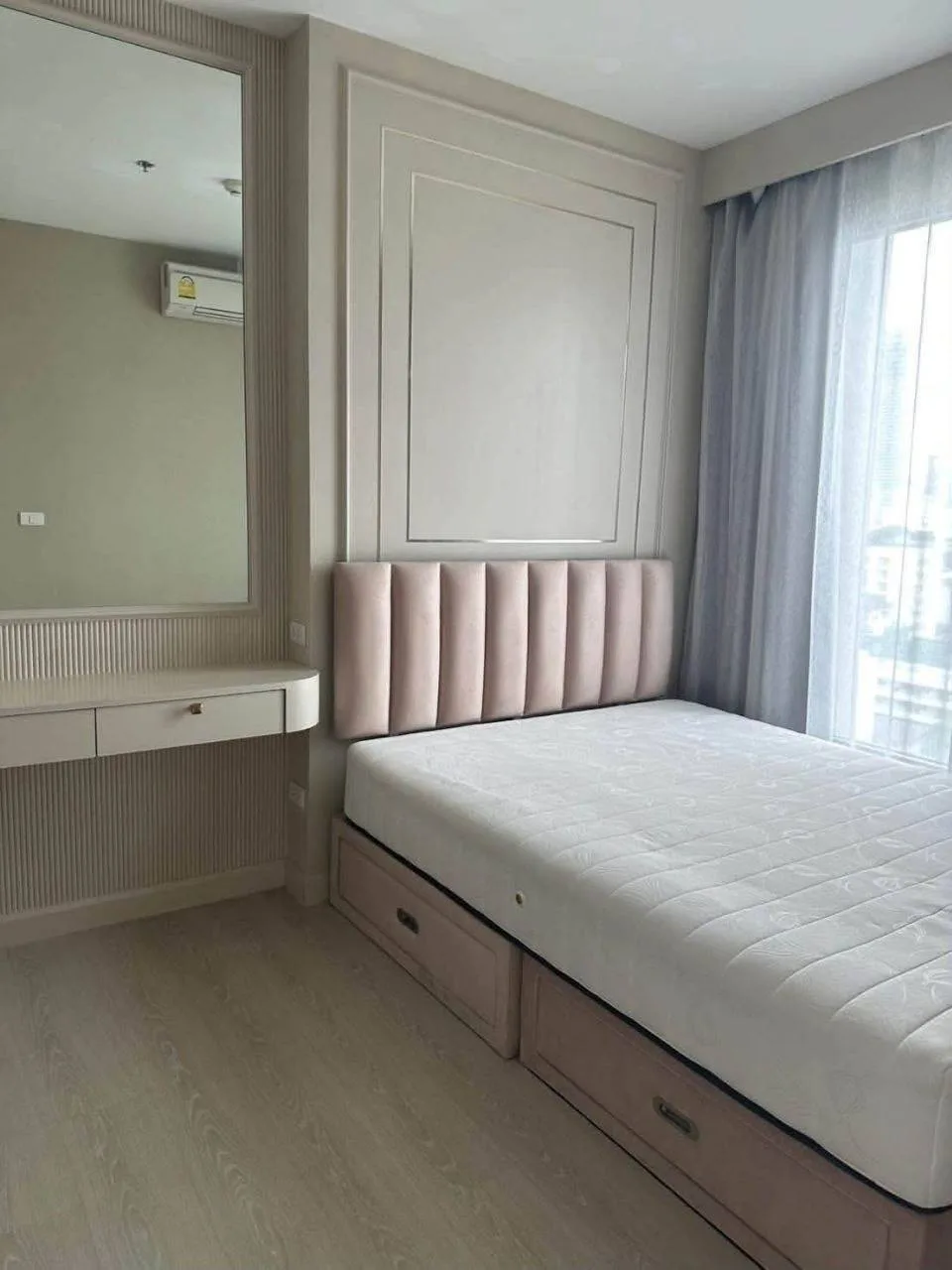 1 bedroom condo for rent in Thong Lo Bangkok - swimming pool and building amenities