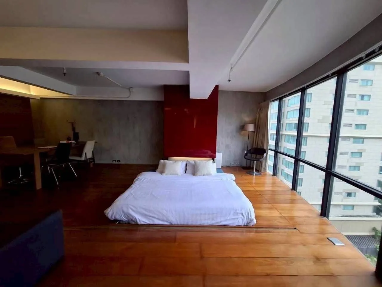 1 bedroom condo for rent in Rama 9 Bangkok - living room view