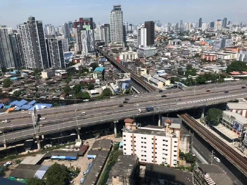 1 bedroom condo for rent in On Nut Bangkok - master bedroom interior
