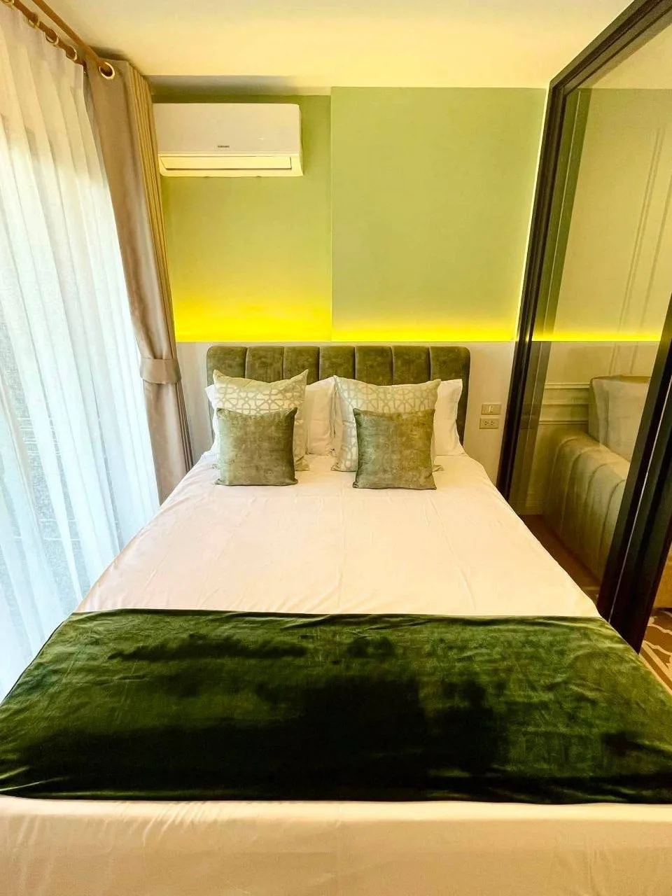 1 bedroom condo for rent in Chatuchak Bangkok - bathroom and modern finishes
