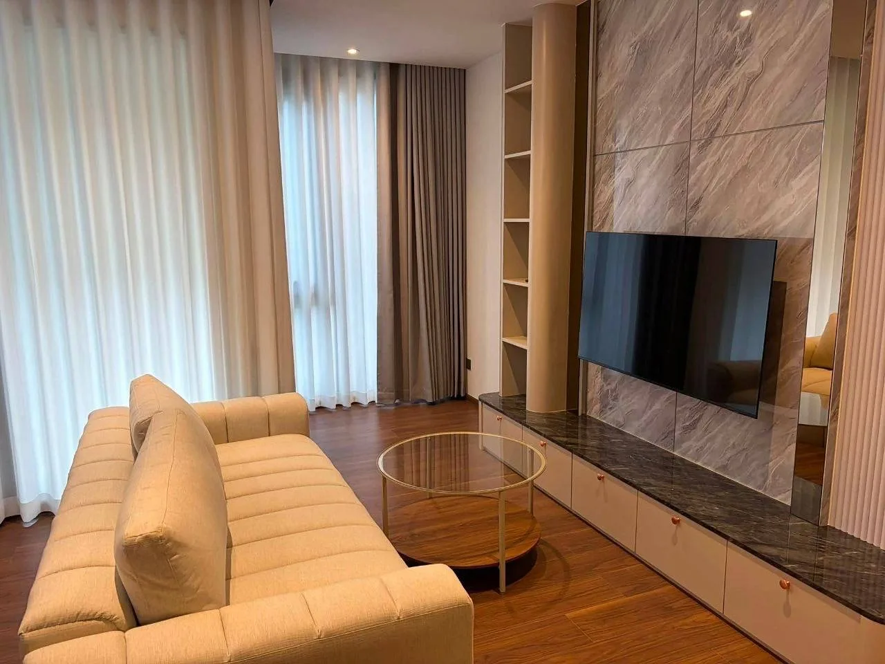 1 bedroom condo for rent in Thong Lo Bangkok - kitchen and dining area